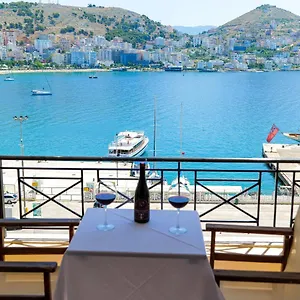 3* Hotell Mano
